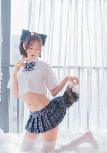下面有根棒棒糖