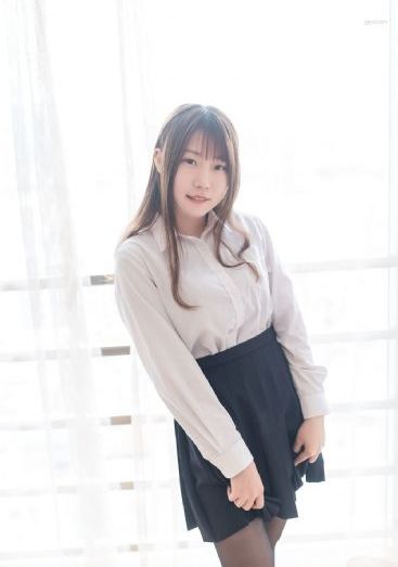 一边下奶一次敷面膜视频