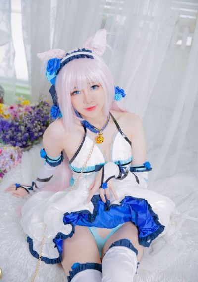 秋山祥子