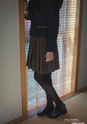 女闺蜜鞋袜调教女虐女