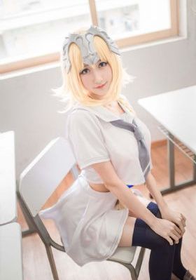 《折腰》电视剧