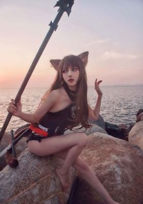 埋在她腿间h喝尿